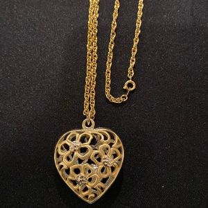 J9) Heart Pendant & 29” chain in EUC Pendant is reversible (Silver)
